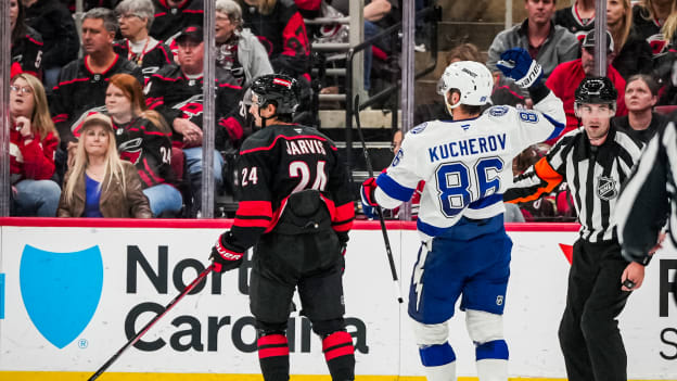 26388352_Tampa_Bay_Lightning_v_Carolina_Hurricanes_Andrew_Taylor_(Greenfly)_20241012_014213