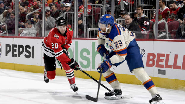 Edmonton Oilers v Chicago Blackhawks
