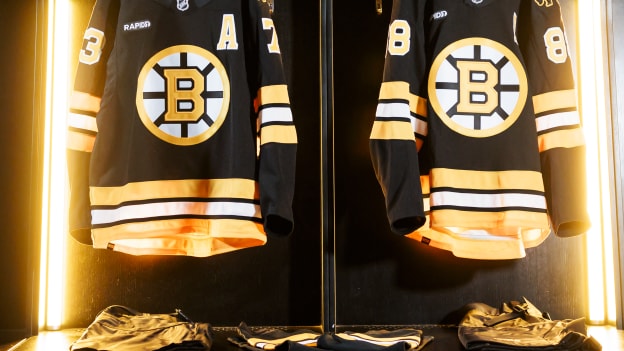 04-30-2025_DLE_Boston Bruins Uniform Photoshoot BTS34