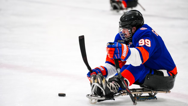 20251205_SledHockey-06