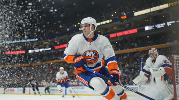 Islanders fall to fellow playoff hopeful Sabres in overtime