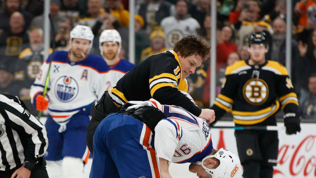 Edmonton Oilers v Boston Bruins