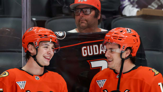 20250929_Sharks_Ducks_Robinson_0033