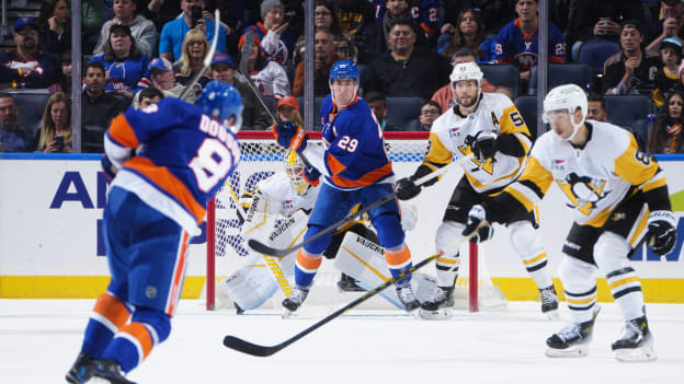 UBS Postgame Photos: Islanders 4, Penguins 3 SO