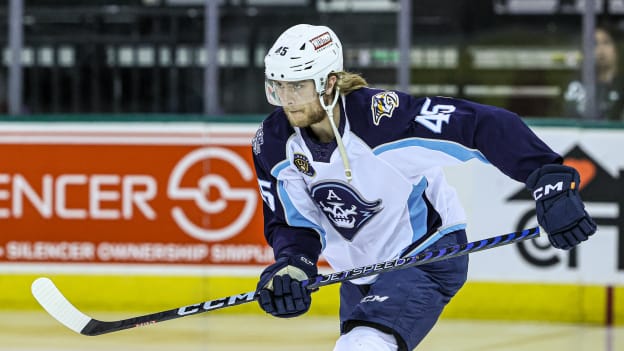 Calder Cup Playoffs Game Four: Ads at Stars