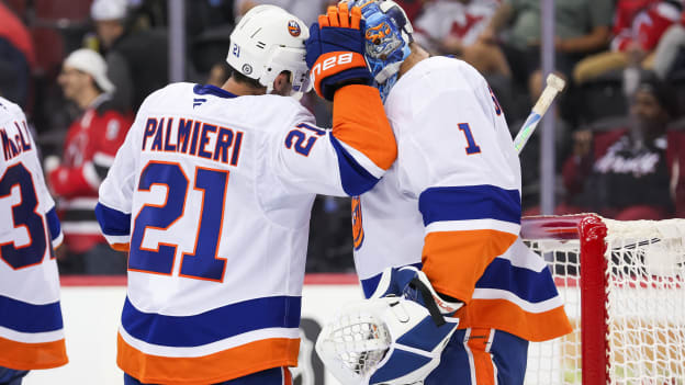 PHOTOS: Islanders 4, Devils 2