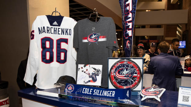 GAMEDAY AUCTION & MYSTERY PUCKS