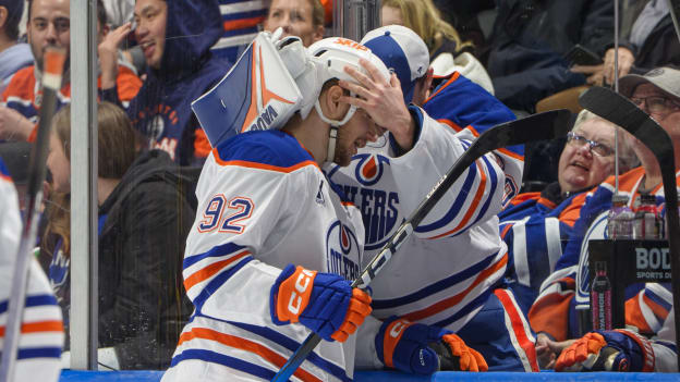 Edmonton Oilers v Vancouver Canucks