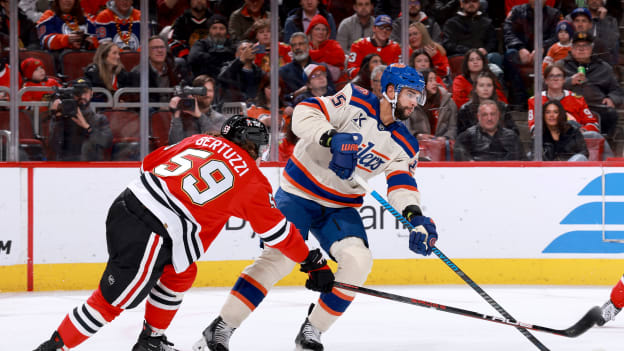Edmonton Oilers v Chicago Blackhawks