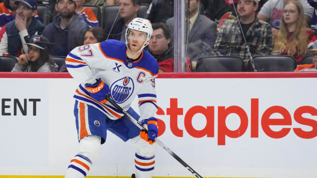 Edmonton Oilers v Ottawa Senators