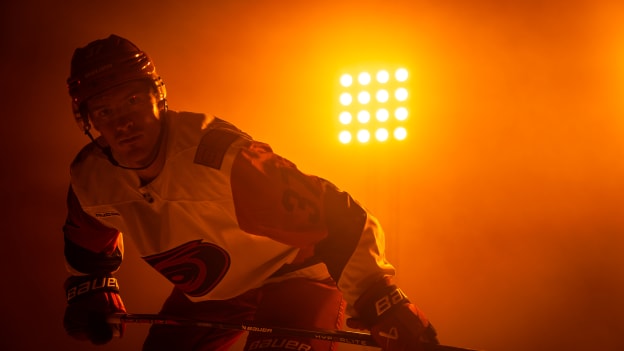 250806_Creative_Away_Jersey_Photoshoot_Stage_Svechnikov_04