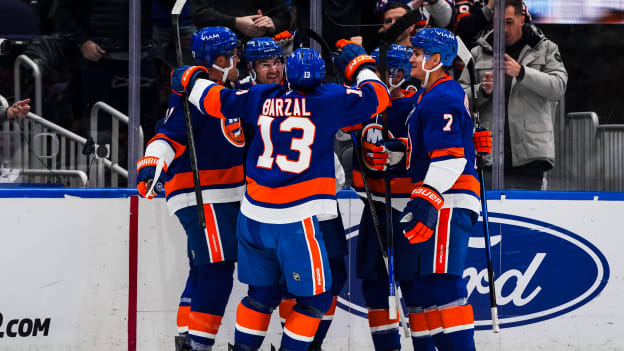 20251204_COL_NYI_GOAL_PELECH_p2-4