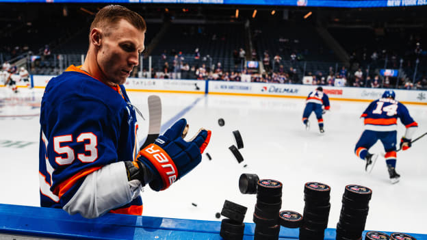 20260328_FLA_NYI_WARMUPS-3