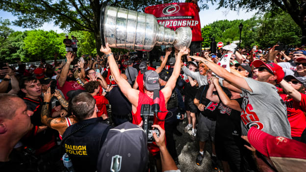 260620_CAR_Victory_Parade_JL507752