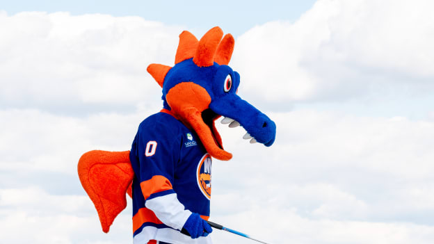 20260407_BeachCleanUp-21