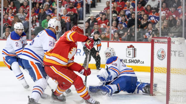 Edmonton Oilers v Calgary Flames
