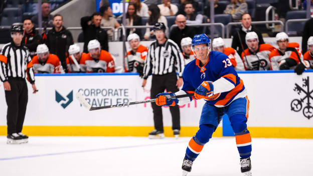 PHOTOS: Islanders 4, Flyers 3