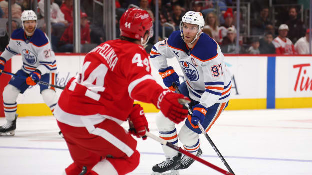 Edmonton Oilers v Detroit Red Wings