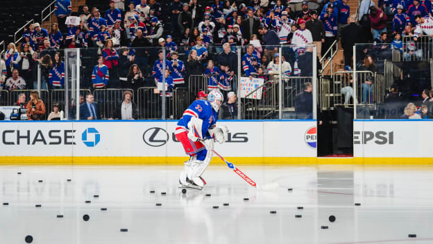 Winnipeg Jets v New York Rangers