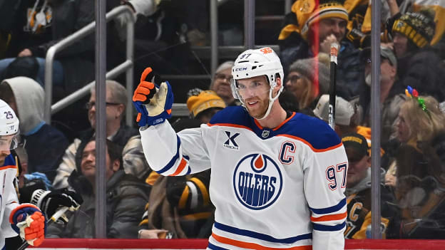 Edmonton Oilers v Pittsburgh Penguins