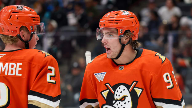 20250929_Sharks_Ducks_Robinson_0402