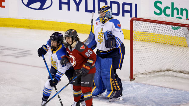 20260401_PWHL_FLA2619_JP