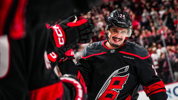 260106_DALvsCAR_Favorites_JL108429