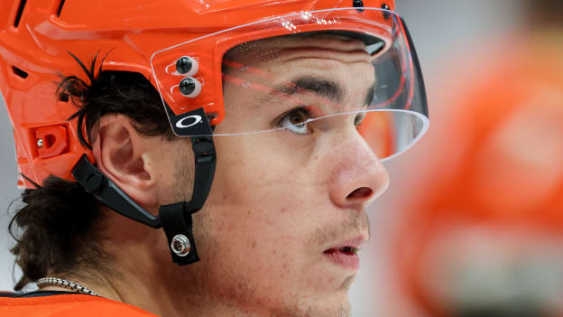 20250929_Sharks_Ducks_Robinson_0009