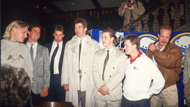 Mogilny_Alex_May_1989_34