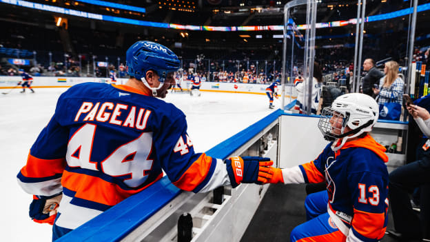 20260326_NYI_DAL_WARMUPS-3