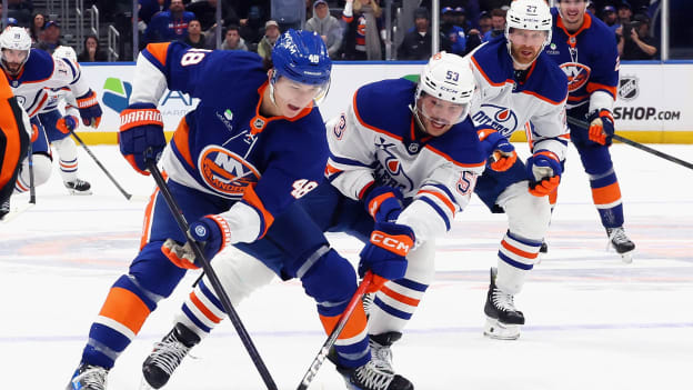 Edmonton Oilers v New York Islanders