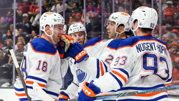 Edmonton Oilers v Anaheim Ducks