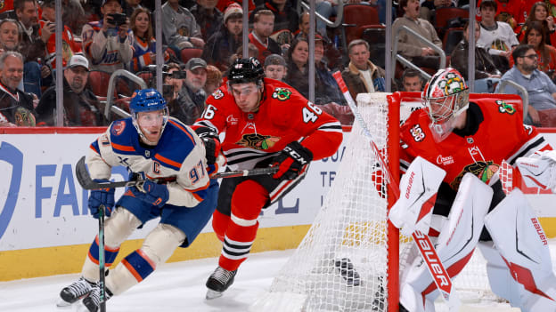 Edmonton Oilers v Chicago Blackhawks