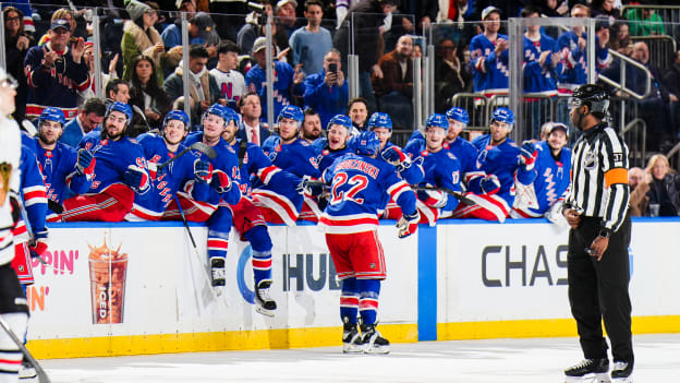 Chicago Blackhawks v New York Rangers