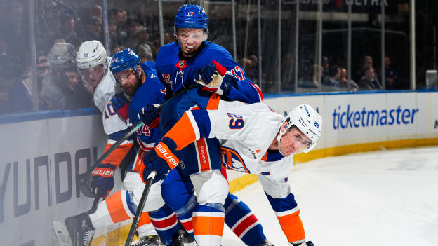 New York Islanders v New York Rangers
