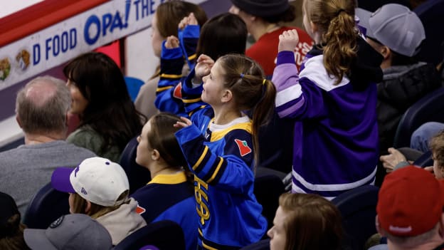 20260401_PWHL_FLA2209_JP