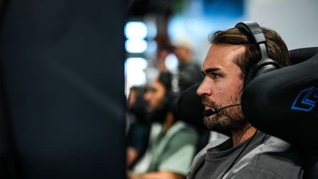 260127_RushHour_GoKart_TeamOuting_JPL00331