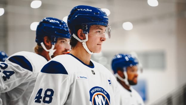 20250921_NYI_MorningSkate-33