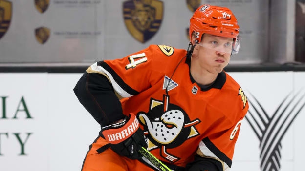 20250921_Kings_Ducks_Vasquez_0058