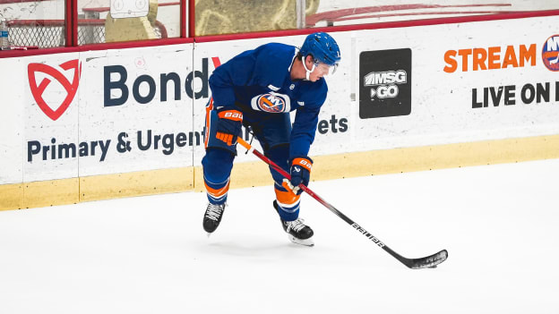 PHOTOS: Islanders Practice Dec. 6