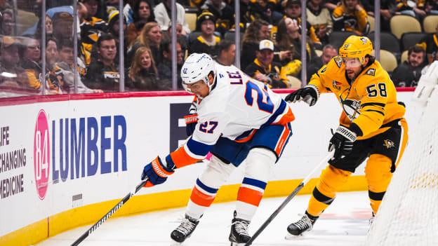 20251009_NYI_PIT_AWAY_1st_GENERAL-2