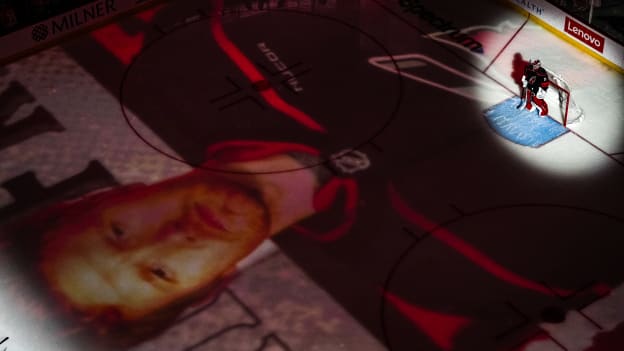 251111_WSHvsCAR_Favorites_JL102045