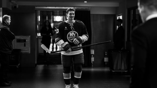 20251204_COL_NYI_FINALEDITS-16