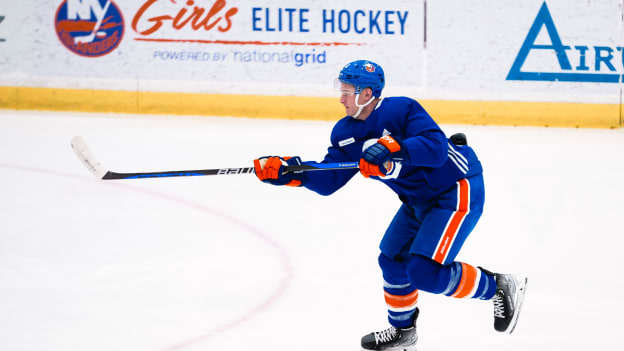 PHOTOS: Islanders Morning Skate Jan. 9