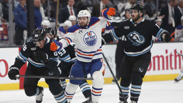 Edmonton Oilers v Utah Mammoth