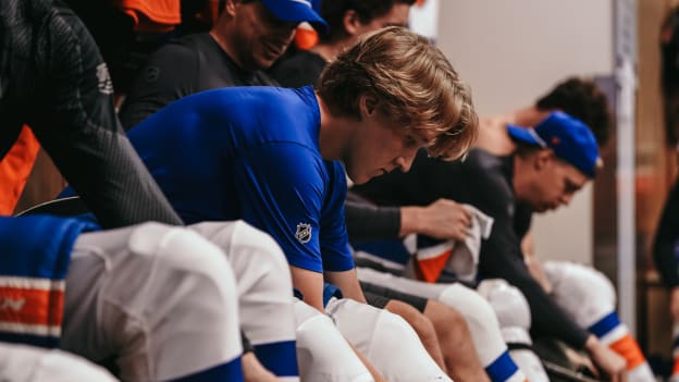 20250925_NYI_NYR_PRESEASON_PREGAME-4