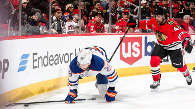 Edmonton Oilers v Chicago Blackhawks