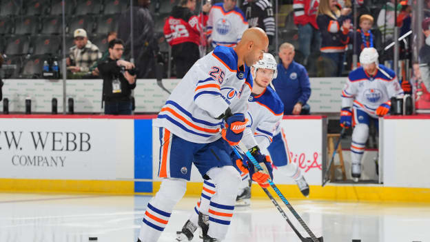 Edmonton Oilers v New Jersey Devils