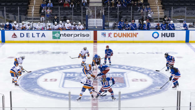 Jr. Rangers Girls vs Jr. Islanders @ MSG