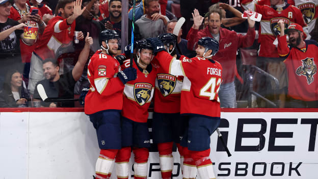 Panthers siguen en modo invencibles